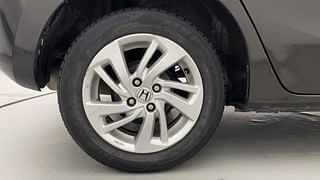 Used 2016 honda Jazz V CVT Petrol Automatic tyres RIGHT REAR TYRE RIM VIEW
