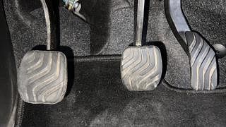 Used 2021 Renault Kiger RXT (O) MT Petrol Manual interior PEDALS VIEW