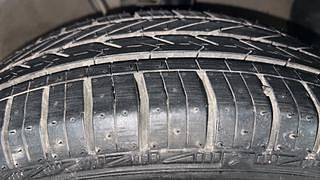Used 2022 Hyundai Grand i10 Nios Sportz 1.2 Kappa VTVT CNG Petrol+cng Manual tyres RIGHT FRONT TYRE TREAD VIEW