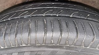 Used 2015 Hyundai i10 [2010-2016] Magna Petrol Petrol Manual tyres RIGHT FRONT TYRE TREAD VIEW