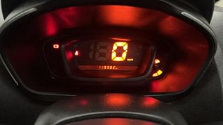 Used 2019 Renault Kwid [2017-2019] CLIMBER 1.0 Petrol Manual interior CLUSTERMETER VIEW