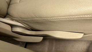 Used 2018 Maruti Suzuki Dzire [2017-2020] ZXi AMT Petrol Automatic top_features Height adjustable driver seat