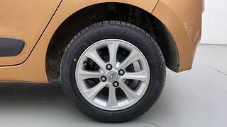 Used 2014 Hyundai Grand i10 [2013-2017] Asta 1.1 CRDi Diesel Manual tyres LEFT REAR TYRE RIM VIEW