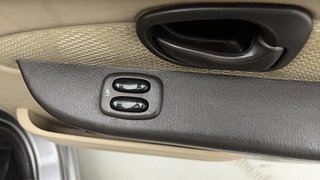 Used 2014 Hyundai Santro Xing [2007-2014] GLS Petrol Manual top_features Power windows