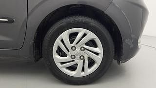 Used 2020 Hyundai Grand i10 Nios Magna 1.2 Kappa VTVT CNG Petrol+cng Manual tyres RIGHT FRONT TYRE RIM VIEW