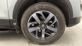 Used 2022 Tata Safari XZA Plus Adventure Diesel Automatic tyres RIGHT FRONT TYRE RIM VIEW