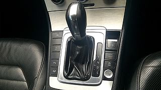 Used 2012 Volkswagen Passat [2011-2014] Highline DSG Diesel Automatic interior GEAR  KNOB VIEW