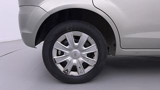 Used 2014 Ford Figo [2010-2015] Duratec Petrol ZXI 1.2 Petrol Manual tyres RIGHT REAR TYRE RIM VIEW