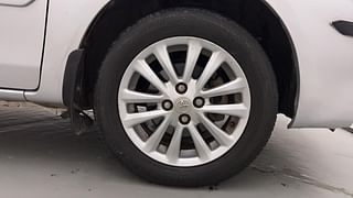 Used 2016 Toyota Etios [2010-2017] VX Petrol Manual tyres RIGHT FRONT TYRE RIM VIEW