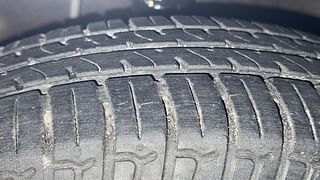 Used 2015 Hyundai i10 [2010-2016] Era Petrol Petrol Manual tyres LEFT FRONT TYRE TREAD VIEW