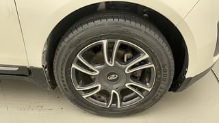 Used 2018 Mahindra Marazzo M8 Diesel Manual tyres RIGHT FRONT TYRE RIM VIEW