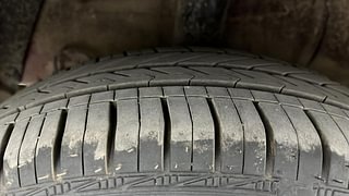 Used 2018 Hyundai Xcent [2017-2019] SX Petrol Petrol Manual tyres RIGHT REAR TYRE TREAD VIEW