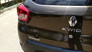 Used 2017 Renault Kwid [2015-2019] 1.0 RXT AMT Petrol Automatic dents MINOR SCRATCH