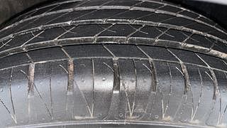 Used 2022 Kia Sonet HTX 1.0 iMT Petrol Manual tyres RIGHT FRONT TYRE TREAD VIEW