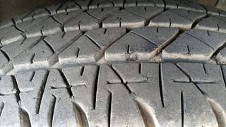 Used 2015 Maruti Suzuki Swift [2011-2014] VXi Petrol Manual tyres RIGHT FRONT TYRE TREAD VIEW