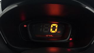 Used 2017 Renault Kwid [2015-2019] RXL Petrol Manual interior CLUSTERMETER VIEW