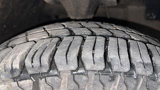 Used 2018 Hyundai Eon [2011-2018] Magna + (O) Petrol Manual tyres RIGHT FRONT TYRE TREAD VIEW