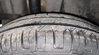 Used 2012 Maruti Suzuki Swift [2011-2017] VDi Diesel Manual tyres RIGHT REAR TYRE TREAD VIEW