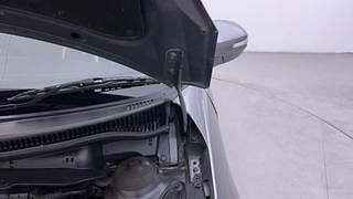 Used 2016 Maruti Suzuki Swift [2011-2017] ZDi Diesel Manual engine ENGINE LEFT SIDE HINGE & APRON VIEW