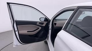 Used 2015 Hyundai Elite i20 [2014-2018] Sportz 1.4 (O) CRDI Diesel Manual interior LEFT FRONT DOOR OPEN VIEW