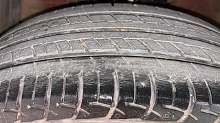 Used 2011 Maruti Suzuki Swift [2011-2017] ZXi Petrol Manual tyres LEFT FRONT TYRE TREAD VIEW
