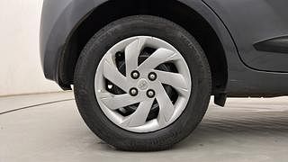 Used 2019 Hyundai New Santro 1.1 Sportz CNG Petrol+cng Manual tyres RIGHT REAR TYRE RIM VIEW