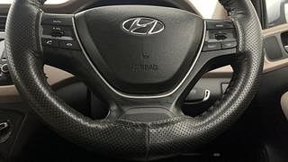 Used 2019 Hyundai Elite i20 [2018-2020] Magna Plus 1.2 Petrol Manual top_features Steering mounted controls