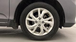 Used 2021 honda Amaze 1.2 VX CVT i-VTEC Petrol Automatic tyres RIGHT FRONT TYRE RIM VIEW