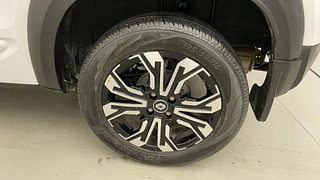 Used 2022 Renault Kiger RXZ MT Petrol Manual tyres LEFT REAR TYRE RIM VIEW