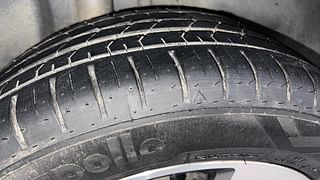 Used 2020 Ford Figo Aspire [2019-2021] Titanium Plus 1.5 TDCi Diesel Manual tyres RIGHT REAR TYRE TREAD VIEW
