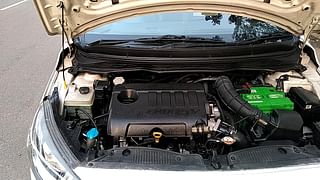 Used 2013 Hyundai i20 [2012-2014] Asta 1.4 CRDI Diesel Manual engine ENGINE RIGHT SIDE HINGE & APRON VIEW
