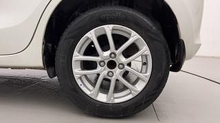 Used 2020 Maruti Suzuki Swift [2017-2021] ZXI Petrol Manual tyres LEFT REAR TYRE RIM VIEW