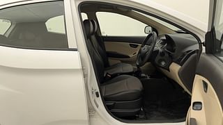 Used 2015 Hyundai Eon [2011-2018] Magna Petrol Manual interior RIGHT SIDE FRONT DOOR CABIN VIEW