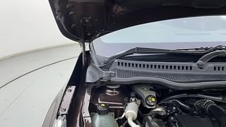 Used 2017 Renault Captur [2017-2020] RXT Diesel Diesel Manual engine ENGINE RIGHT SIDE HINGE & APRON VIEW
