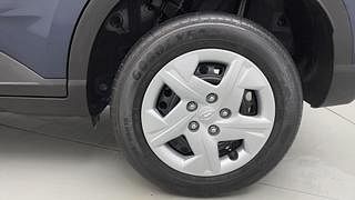 Used 2022 Hyundai Venue [2019-2022] S+ 1.2 Petrol Manual tyres LEFT REAR TYRE RIM VIEW