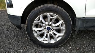 Used 2015 Ford EcoSport [2015-2017] Titanium 1.5L TDCi Diesel Manual tyres LEFT FRONT TYRE RIM VIEW