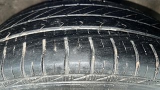 Used 2021 Maruti Suzuki Celerio [2014-2021] VXi CNG Petrol+cng Manual tyres RIGHT FRONT TYRE TREAD VIEW