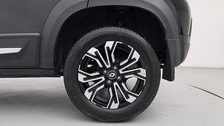 Used 2023 Renault Kiger RXZ MT Petrol Manual tyres LEFT REAR TYRE RIM VIEW