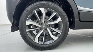 Used 2019 Mahindra XUV 300 W8 (O) Diesel Diesel Manual tyres RIGHT REAR TYRE RIM VIEW