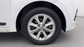 Used 2015 Hyundai Grand i10 [2013-2017] Asta AT 1.2 Kappa VTVT Petrol Automatic tyres RIGHT FRONT TYRE RIM VIEW