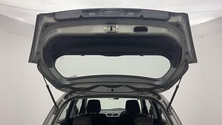 Used 2014 Maruti Suzuki Swift [2011-2017] VDi Diesel Manual interior DICKY DOOR OPEN VIEW
