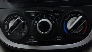 Used 2015 Maruti Suzuki Celerio ZXI AMT Petrol Automatic top_features Rear defogger