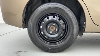 Used 2018 Maruti Suzuki Dzire [2017-2020] VDi AMT Diesel Automatic tyres RIGHT REAR TYRE RIM VIEW