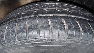 Used 2014 Maruti Suzuki Ertiga [2012-2015] Vxi Petrol Manual tyres RIGHT FRONT TYRE TREAD VIEW
