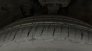 Used 2021 Hyundai New i20 Asta (O) 1.0 Turbo DCT Petrol Automatic tyres LEFT FRONT TYRE TREAD VIEW
