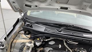 Used 2022 Honda Amaze 1.2 VX CVT i-VTEC Petrol Automatic engine ENGINE RIGHT SIDE HINGE & APRON VIEW