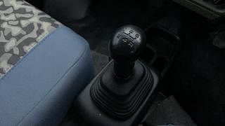 Used 2021 Maruti Suzuki Eeco STD 5 STR Petrol Manual interior GEAR  KNOB VIEW