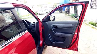 Used 2017 Maruti Suzuki Vitara Brezza [2016-2020] VDi (O) Diesel Manual interior RIGHT FRONT DOOR OPEN VIEW