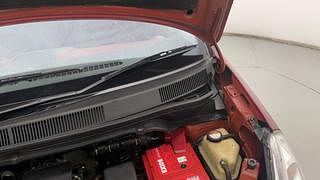 Used 2013 Maruti Suzuki Ritz [2012-2017] Vdi Diesel Manual engine ENGINE LEFT SIDE HINGE & APRON VIEW