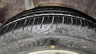 Used 2013 Honda City [2011-2014] 1.5 S MT Petrol Manual tyres RIGHT REAR TYRE TREAD VIEW